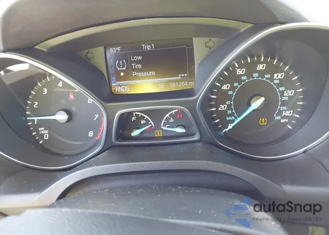 2016 Ford Escape Titanium z USA, uszkodzony, nr VIN 1FMCU9J91GUC53569